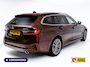 BMW 3-Serie Touring 320e Business Edition Plus | Camera | PDC V+A | Elec. achterklep | Cruise | Navigatie pro | Afn.Trekhaak Apple carplay/Android auto, Lederen bekleding, 18"LMV
