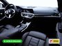 BMW 3-Serie Touring 320e Business Edition Plus | Camera | PDC V+A | Elec. achterklep | Cruise | Navigatie pro | Afn.Trekhaak Apple carplay/Android auto, Lederen bekleding, 18"LMV