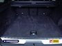 BMW 3-Serie Touring 320e Business Edition Plus | Camera | PDC V+A | Elec. achterklep | Cruise | Navigatie pro | Afn.Trekhaak Apple carplay/Android auto, Lederen bekleding, 18"LMV