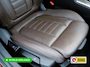 BMW 3-Serie Touring 320e Business Edition Plus | Camera | PDC V+A | Elec. achterklep | Cruise | Navigatie pro | Afn.Trekhaak Apple carplay/Android auto, Lederen bekleding, 18"LMV