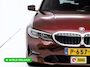 BMW 3-Serie Touring 320e Business Edition Plus | Camera | PDC V+A | Elec. achterklep | Cruise | Navigatie pro | Afn.Trekhaak Apple carplay/Android auto, Lederen bekleding, 18"LMV