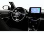 Toyota Yaris Cross 1.5 Hybrid Dynamic | Trekhaak | Dodehoek detectie | Stoel-/stuurverwarming | Matrix LED | Apple Carplay / Android Auto | Parkeersensoren voor/achter | Keyless | Adaptive Cruise | Clima | 17 inch