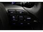 Toyota Yaris Cross 1.5 Hybrid Dynamic | Trekhaak | Dodehoek detectie | Stoel-/stuurverwarming | Matrix LED | Apple Carplay / Android Auto | Parkeersensoren voor/achter | Keyless | Adaptive Cruise | Clima | 17 inch