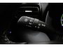 Toyota Yaris Cross 1.5 Hybrid Dynamic | Trekhaak | Dodehoek detectie | Stoel-/stuurverwarming | Matrix LED | Apple Carplay / Android Auto | Parkeersensoren voor/achter | Keyless | Adaptive Cruise | Clima | 17 inch