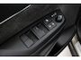 Toyota Yaris Cross 1.5 Hybrid Dynamic | Trekhaak | Dodehoek detectie | Stoel-/stuurverwarming | Matrix LED | Apple Carplay / Android Auto | Parkeersensoren voor/achter | Keyless | Adaptive Cruise | Clima | 17 inch