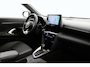 Toyota Yaris Cross 1.5 Hybrid Dynamic | Trekhaak | Dodehoek detectie | Stoel-/stuurverwarming | Matrix LED | Apple Carplay / Android Auto | Parkeersensoren voor/achter | Keyless | Adaptive Cruise | Clima | 17 inch