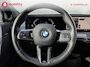BMW iX xDrive45 101 kWh M-Sport 'Tansanitblau' Harman Kardon NL Auto! | Adaptive LED | Stuur/Stoelverwarming | DAB | Driving Assist. Plus