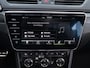 Skoda Superb Combi 1.4 TSI iV Sportline Business | Trekhaak | Dynamic Chassis Control | Pano | Camera | Dodehoekdetectie | Stoelverwarming V+A | Stuurverwarming |