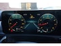 Mercedes-Benz CLA 180 AMG | 136pk | Panoramadak | Stoelverwarming | Camera | Deze Mercedes-Benz CLA 180 AMG Line combineert het elegante coupédesign met een sportieve uitstraling en het comfort dat je van Mercedes-Benz mag verwachten. De fraaie AMG-styling, de gestroo