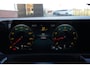 Mercedes-Benz CLA 180 AMG | 136pk | Panoramadak | Stoelverwarming | Camera | Deze Mercedes-Benz CLA 180 AMG Line combineert het elegante coupédesign met een sportieve uitstraling en het comfort dat je van Mercedes-Benz mag verwachten. De fraaie AMG-styling, de gestroo
