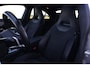 Mercedes-Benz CLA 180 AMG | 136pk | Panoramadak | Stoelverwarming | Camera | Deze Mercedes-Benz CLA 180 AMG Line combineert het elegante coupédesign met een sportieve uitstraling en het comfort dat je van Mercedes-Benz mag verwachten. De fraaie AMG-styling, de gestroo