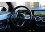 Mercedes-Benz CLA 180 AMG | 136pk | Panoramadak | Stoelverwarming | Camera | Deze Mercedes-Benz CLA 180 AMG Line combineert het elegante coupédesign met een sportieve uitstraling en het comfort dat je van Mercedes-Benz mag verwachten. De fraaie AMG-styling, de gestroo