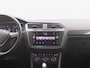 Volkswagen Tiguan 1.5 TSI 150 PK ACT Highline DSG Automaat | Side Assist | Trekhaak | Adaptieve Cruise Control | Achteruitrijcamera | Stoelverwarming | Head-up display |