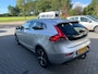 Volvo V40 2.0 T3 Momentum, Cruise Control, Stoelverwarming, Trekhaak, all-in prijs inclusief apk en beurt!