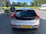 Volvo V40 2.0 T3 Momentum, Cruise Control, Stoelverwarming, Trekhaak, all-in prijs inclusief apk en beurt!