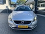 Volvo V40 2.0 T3 Momentum, Cruise Control, Stoelverwarming, Trekhaak, all-in prijs inclusief apk en beurt!