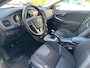 Volvo V40 2.0 T3 Momentum, Cruise Control, Stoelverwarming, Trekhaak, all-in prijs inclusief apk en beurt!