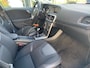 Volvo V40 2.0 T3 Momentum, Cruise Control, Stoelverwarming, Trekhaak, all-in prijs inclusief apk en beurt!