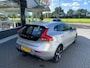 Volvo V40 2.0 T3 Momentum, Cruise Control, Stoelverwarming, Trekhaak, all-in prijs inclusief apk en beurt!