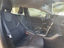 Volvo V40 2.0 T3 Momentum, Cruise Control, Stoelverwarming, Trekhaak, all-in prijs inclusief apk en beurt!