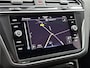 Volkswagen Tiguan 1.5 TSI Life Business | 131 PK | Apple Carplay / Android Auto | Achteruitrijcamera | Adaptive Cruise Control | Trekhaak | Digital Cockpit Pro | Stuurwielverwarming | Navigatie | Stoelverwarming | Ergo-Active Voorstoelen | Massage Functie |