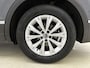 Volkswagen Tiguan 1.5 TSI Life Business | 131 PK | Apple Carplay / Android Auto | Achteruitrijcamera | Adaptive Cruise Control | Trekhaak | Digital Cockpit Pro | Stuurwielverwarming | Navigatie | Stoelverwarming | Ergo-Active Voorstoelen | Massage Functie |