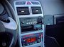 Peugeot 307 2.0 16V CC Coupe Pack NL Auto / Perfect onderhoud / Distributie v.v in 2026 / Blue Neysha / TREKHAAK!