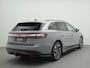 Volkswagen ID.7 Tourer Pro 77 kWh 286 PK | Warmtepomp | Adaptieve Cruise Control | Stuur & Stoelverwarming | 360 Graden Camera | Trekhaak |