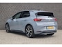 Volkswagen ID.3 Neo 190pk Style 58 kWh | Panoramadak | 20" Velgen | Steunhaak