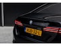 BMW 5-Serie 550e xDrive | SOH 95,6% | M-Sport | Comfortstoelen met Geheugen | Adaptief Onderstel | Comfort Pakket | Panoramadak | Driving Assistant Professional | Shadow Line | Adaptieve LED Verlichting | DAB | Bowers & Wilkins |