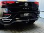 Volkswagen T-Roc 1.5 TSI Sport 3x R-Line Pano | Keyless | Camera | Trekhaak | ACC | LED | NL Auto