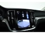Volvo V60 2.0 T6 Plug-in hybrid AWD Plus Dark | Trekhaak | H&K Audio | 20 inch | elek stoelen | Verwarmde stoelen + stuur |