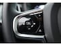 Volvo V60 2.0 T6 Plug-in hybrid AWD Plus Dark | Trekhaak | H&K Audio | 20 inch | elek stoelen | Verwarmde stoelen + stuur |