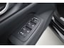 Volvo V60 2.0 T6 Plug-in hybrid AWD Plus Dark | Trekhaak | H&K Audio | 20 inch | elek stoelen | Verwarmde stoelen + stuur |