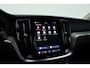 Volvo V60 2.0 T6 Plug-in hybrid AWD Plus Dark | Trekhaak | H&K Audio | 20 inch | elek stoelen | Verwarmde stoelen + stuur |