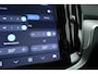 Volvo V60 2.0 T6 Plug-in hybrid AWD Plus Dark | Trekhaak | H&K Audio | 20 inch | elek stoelen | Verwarmde stoelen + stuur |