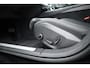 Volvo V60 2.0 T6 Plug-in hybrid AWD Plus Dark | Trekhaak | H&K Audio | 20 inch | elek stoelen | Verwarmde stoelen + stuur |
