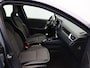 Renault Clio TCe 100pk Intens | Lage kilometerstand! | Navigatie | Parkeersensoren achter | Apple Carplay / Android auto |