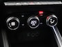Renault Clio TCe 100pk Intens | Lage kilometerstand! | Navigatie | Parkeersensoren achter | Apple Carplay / Android auto |