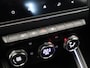 Renault Clio TCe 100pk Intens | Lage kilometerstand! | Navigatie | Parkeersensoren achter | Apple Carplay / Android auto |