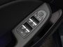 Renault Clio TCe 100pk Intens | Lage kilometerstand! | Navigatie | Parkeersensoren achter | Apple Carplay / Android auto |