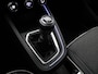 Renault Clio TCe 100pk Intens | Lage kilometerstand! | Navigatie | Parkeersensoren achter | Apple Carplay / Android auto |