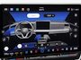 Volkswagen Tiguan 1.5eHybrid 150kW/204PK Elegance · Leder · Panoramadak · Trekhaak · 360°Camera · Garantie t/m 08-09-2030 of 100000km.