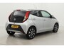 Toyota Aygo 1.0 VVT-i x-joy | Apple Carplay / Android Auto | Clima | Camera | 15 inch | Bluetooth | DAB | Privacy glas