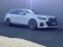 BMW i5 Touring eDrive40 M Sport Edition 84 kWh / Panorama dak / HUD / Camera 360° / Leder / Bowers & Wilkins audio / Elektrische stoelen en klep / Stoelventilatie / Stuur- en stoel- & verwarming / Apple Carplay Android / 19" LM wielen /