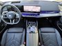 BMW i5 Touring eDrive40 M Sport Edition 84 kWh / Panorama dak / HUD / Camera 360° / Leder / Bowers & Wilkins audio / Elektrische stoelen en klep / Stoelventilatie / Stuur- en stoel- & verwarming / Apple Carplay Android / 19" LM wielen /