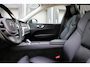 Volvo XC60 2.0 Recharge T8 AWD Inscription | BLIS | Adaptive Cruise Control | Panoramadak | Climate Control | Stoel + Stuurverwarming | Elektrische Achterklep | Parkeersensoren voor + achter
