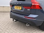 Volvo XC60 2.0 B5 250pk Momentum Exclusive Automaat / Trekhaak / Leder