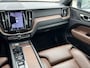 Volvo XC60 2.0 B5 250pk Momentum Exclusive Automaat / Trekhaak / Leder