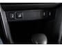 Toyota Yaris Cross 1.5 Hybrid Adventure AWD, Treeplanken